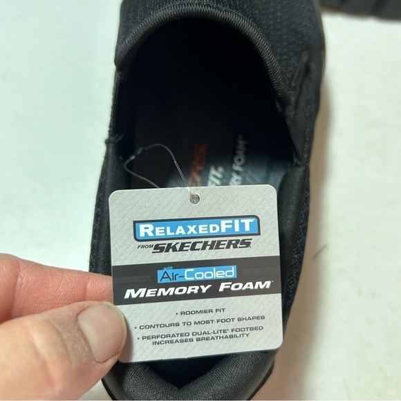 New Skechers Men’s Equalizer Persistent Slip-On Black Size 9.5M BNWT - Picture 8 of 8